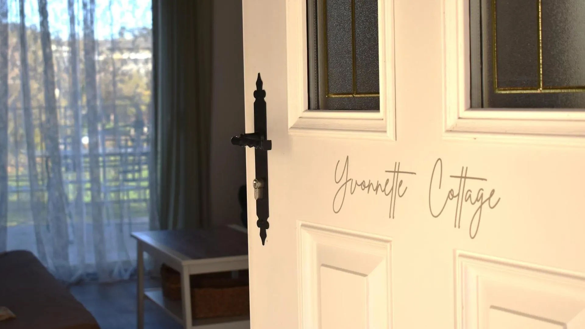 Yvonnette Cottage Salles-Courbaties Holiday home