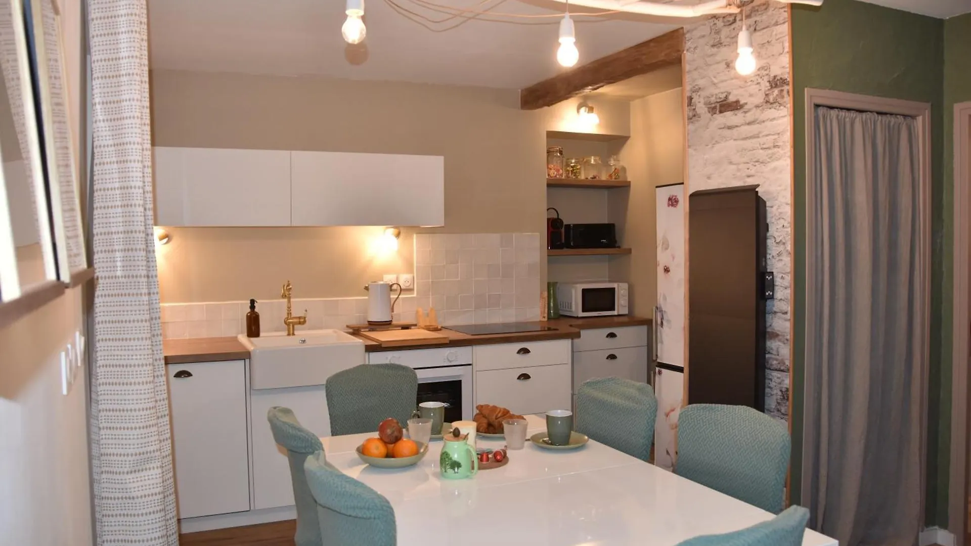 Holiday home Yvonnette Cottage Salles-Courbaties