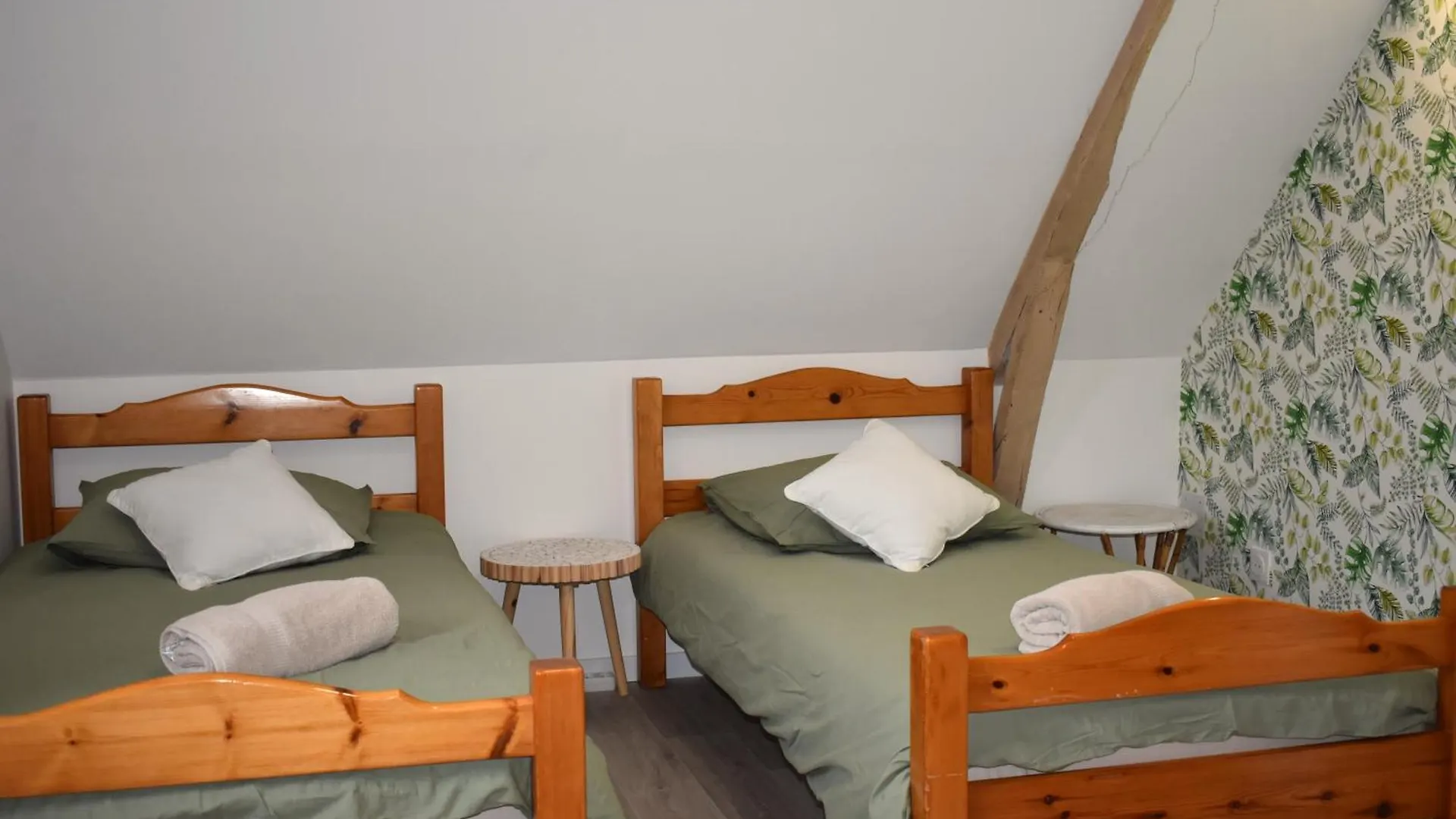 Yvonnette Cottage Salles-Courbaties Holiday home